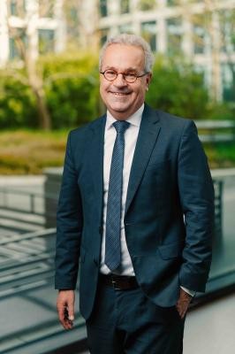 Direktor Dietmar Bank 