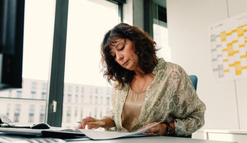 Frau mit Kind Frau mit Kind